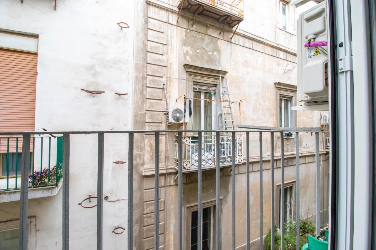 ナポリ A I R Sant'Anna Bed & Breakfast エクステリア 写真