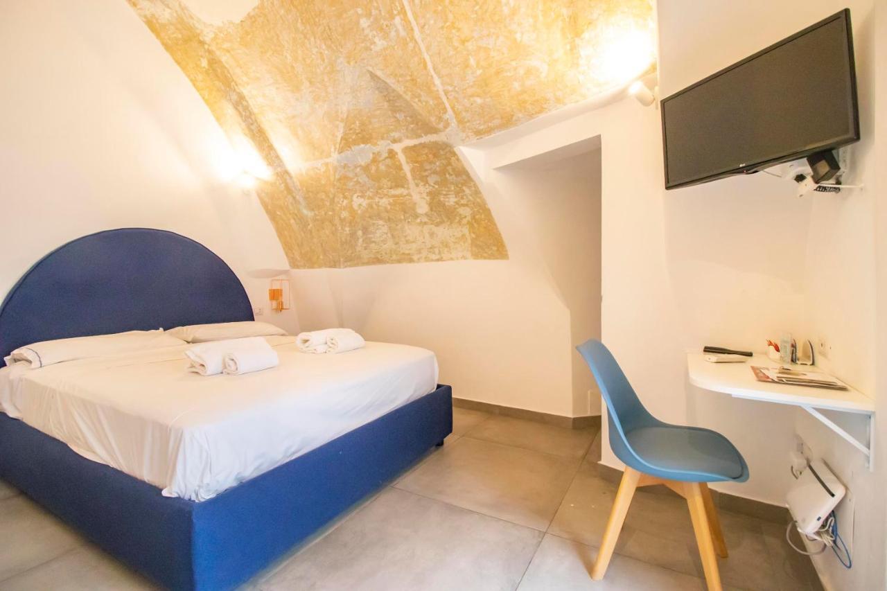 ナポリ A I R Sant'Anna Bed & Breakfast エクステリア 写真