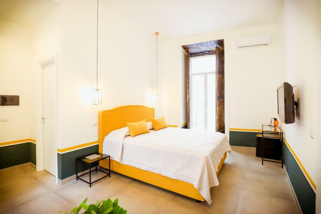 ナポリ A I R Sant'Anna Bed & Breakfast エクステリア 写真