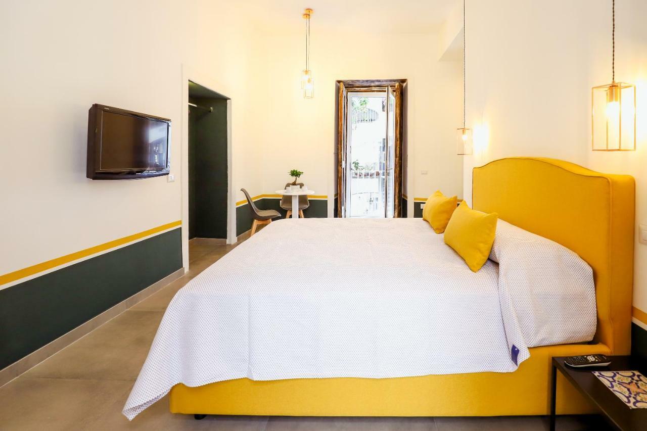 ナポリ A I R Sant'Anna Bed & Breakfast エクステリア 写真