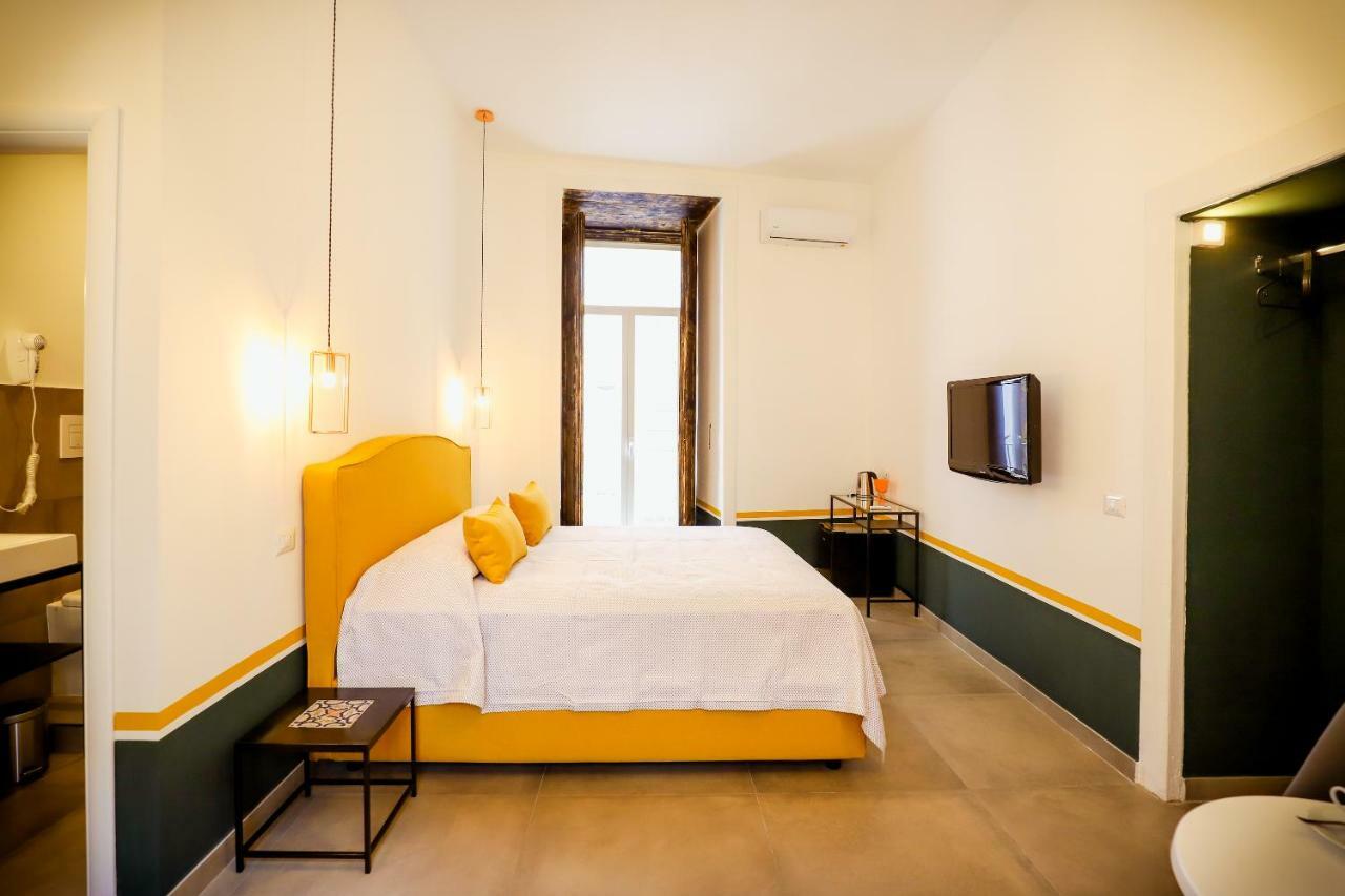 ナポリ A I R Sant'Anna Bed & Breakfast エクステリア 写真