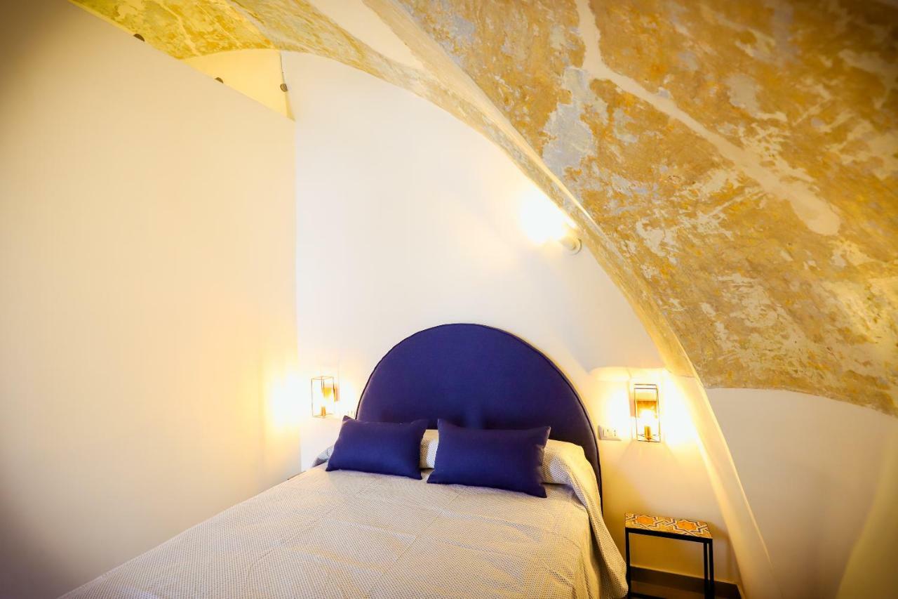 ナポリ A I R Sant'Anna Bed & Breakfast エクステリア 写真